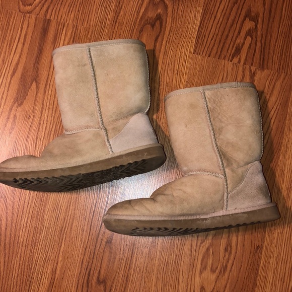 UGG Shoes - Used UGGS